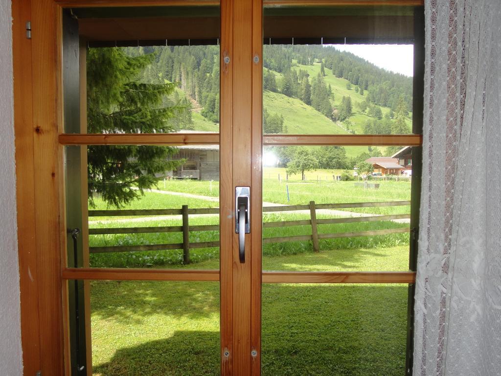 Schweiz ,lenk Ferienwohnung,kinderfreundl,seniorenfreundlich अपार्टमेंट Lenk